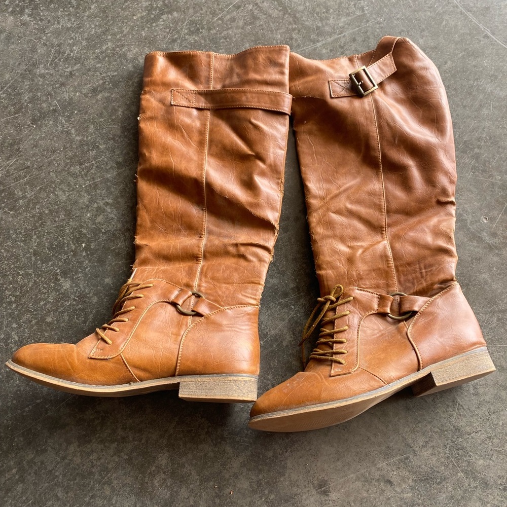 Lace up boots